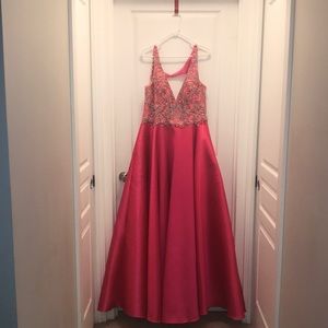 💣💣 PRICE DROP 💣💣 Custom Made Ball Gown